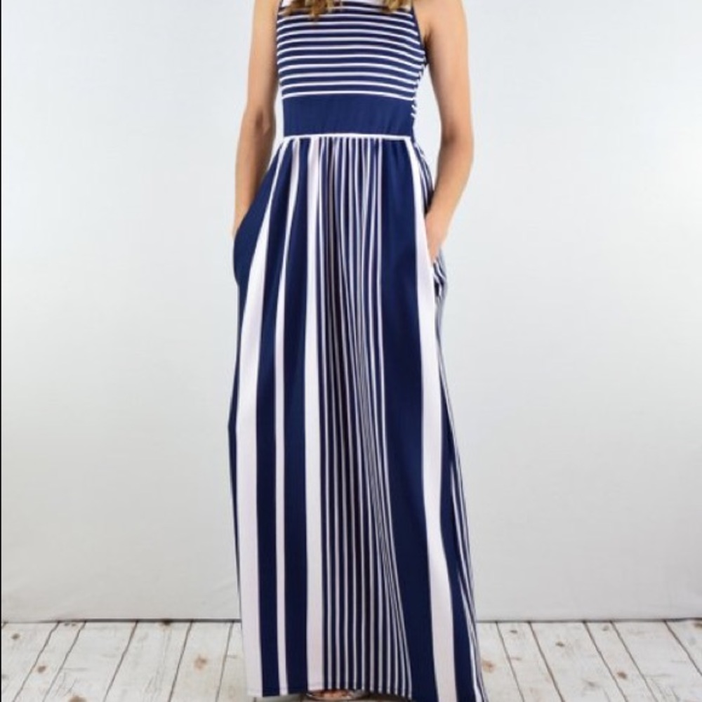 Navy Stripe Side-Pocket Maxi Dress